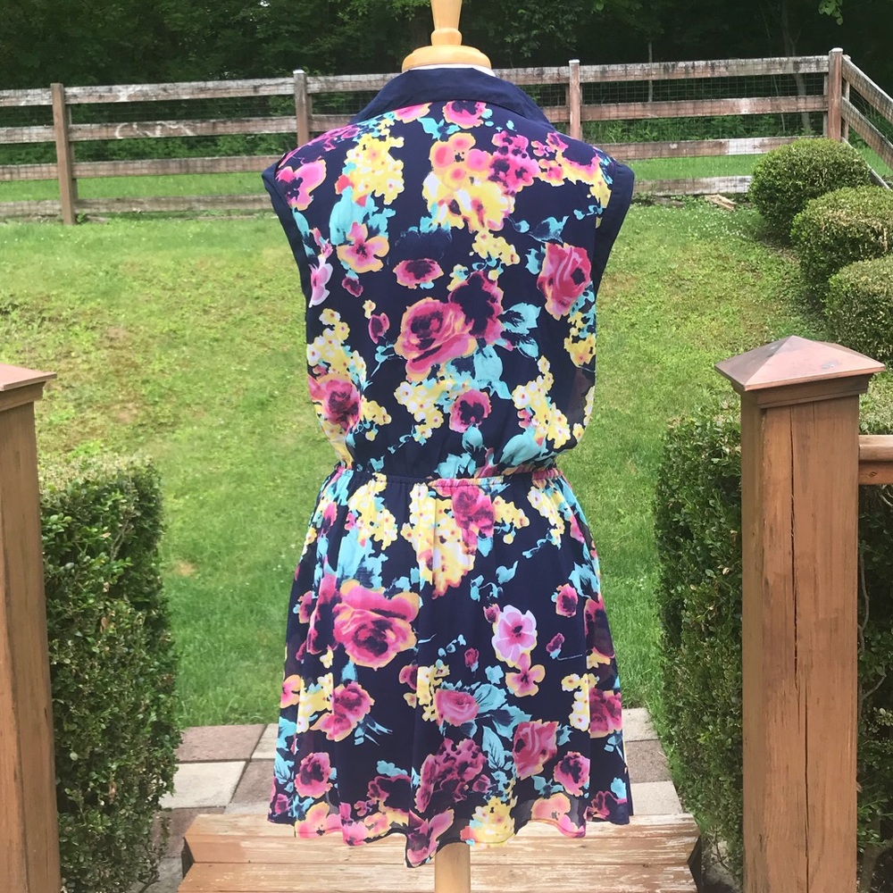 Fun & Flirt Dress - Picture 3 of 9